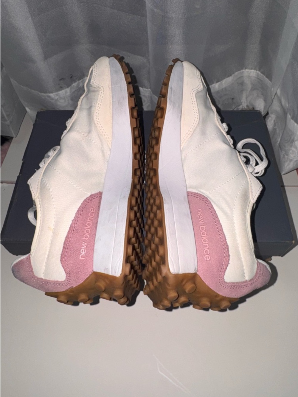 New Balance 327 White and Mauvy Purple  Sneakers - 8.5 - Picture 5 of 10